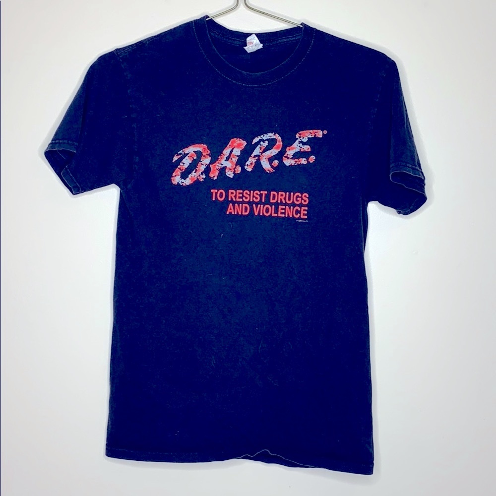 Fruit Of The Loom | Black DARE Resist Drugs Tee Retro Throwback 90’s DRUG FEAR